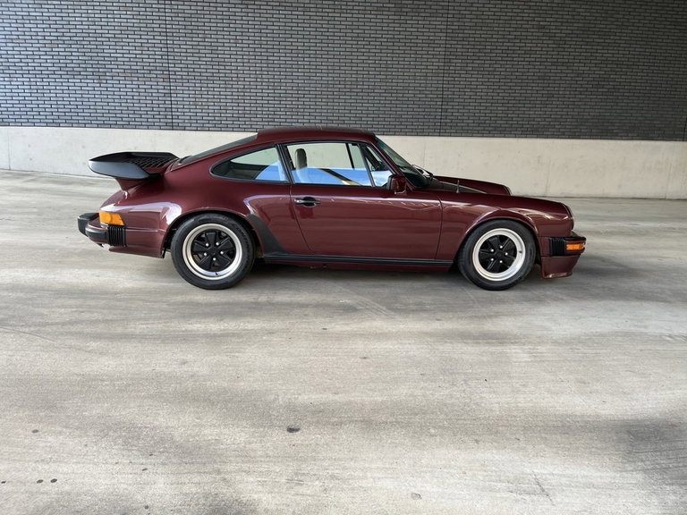 Porsche 911 Carrera 3.2 (US)