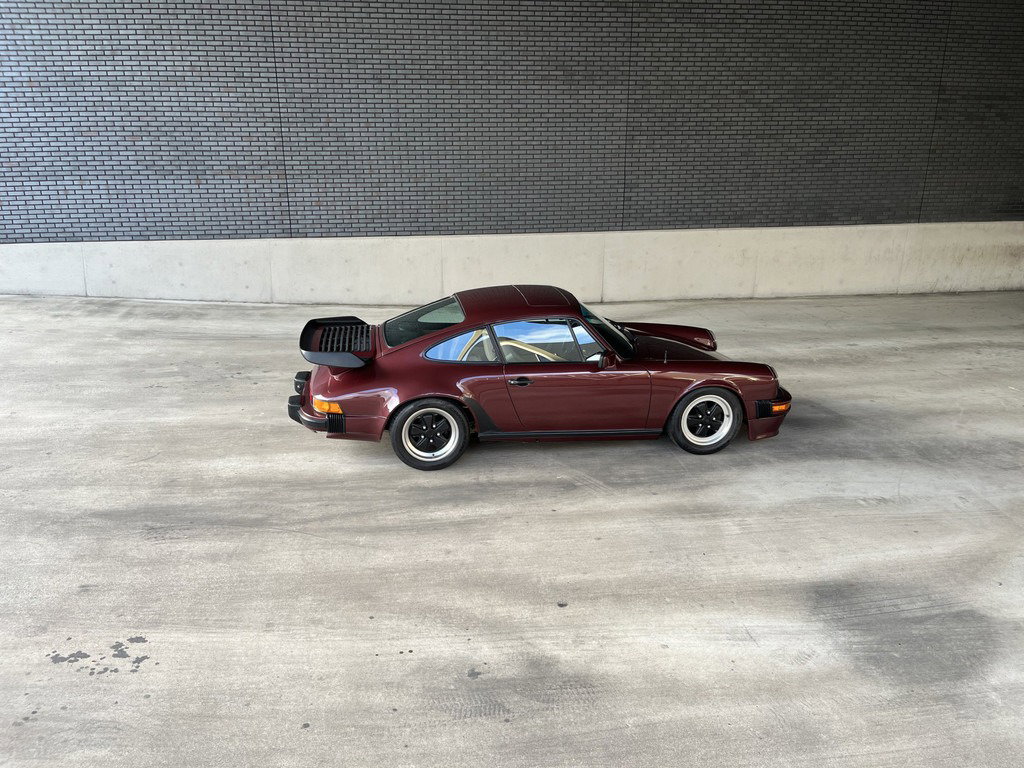 Porsche 911 Carrera 3.2 (US)