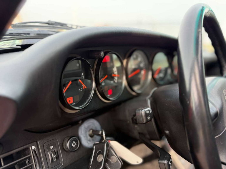 Porsche 993 Carrera 4