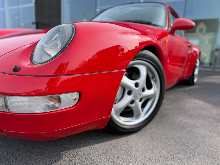 Porsche 993 Carrera 4