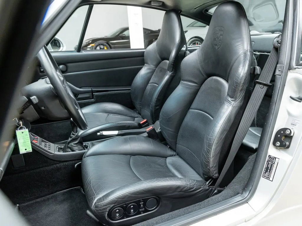 Porsche 993 Carrera 4S