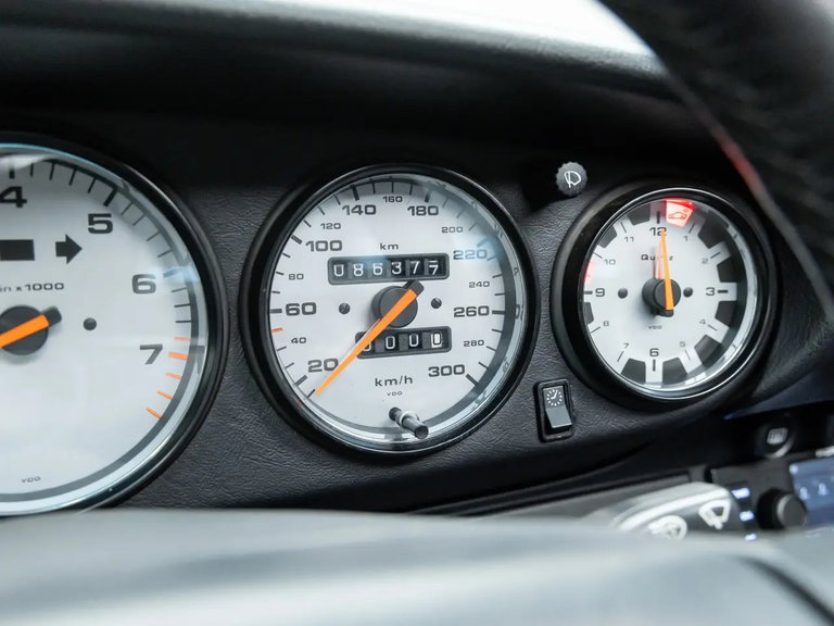 Porsche 993 Carrera 4S