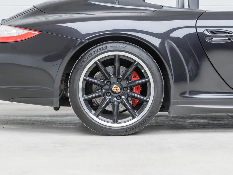 Porsche 997.2 Carrera GTS