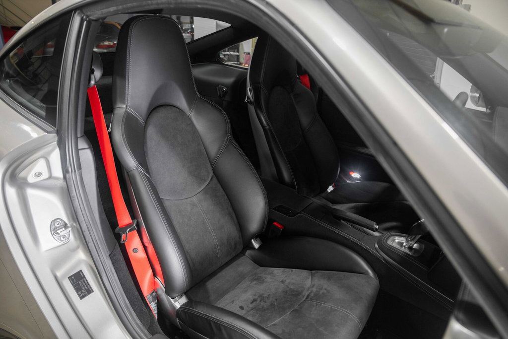 Porsche 997.2 Carrera GTS