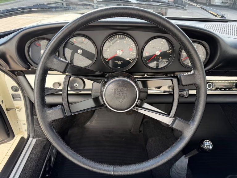 Porsche 911 T