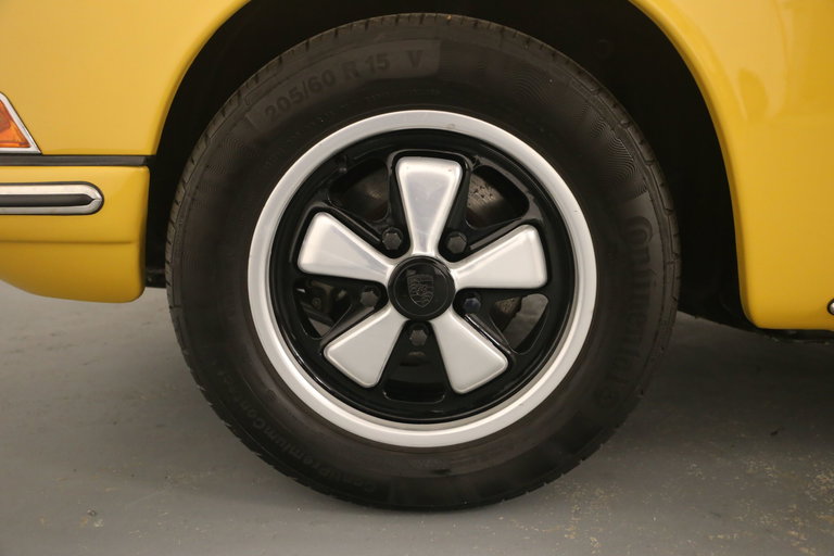 Porsche 911 T