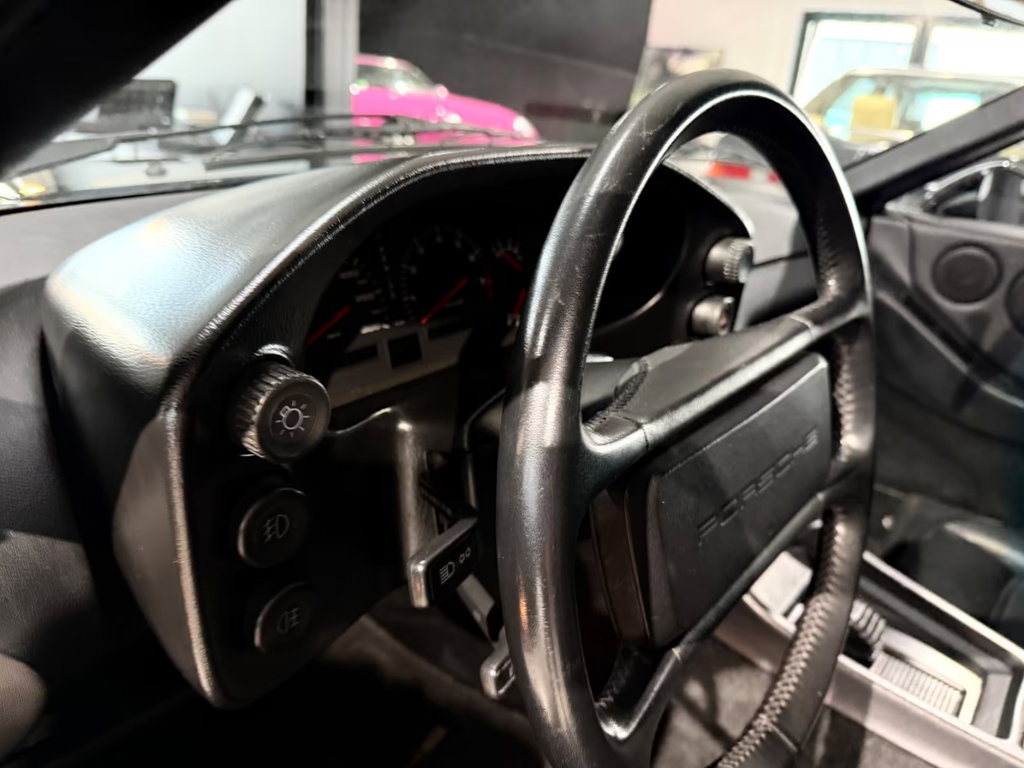 Porsche 928 S4
