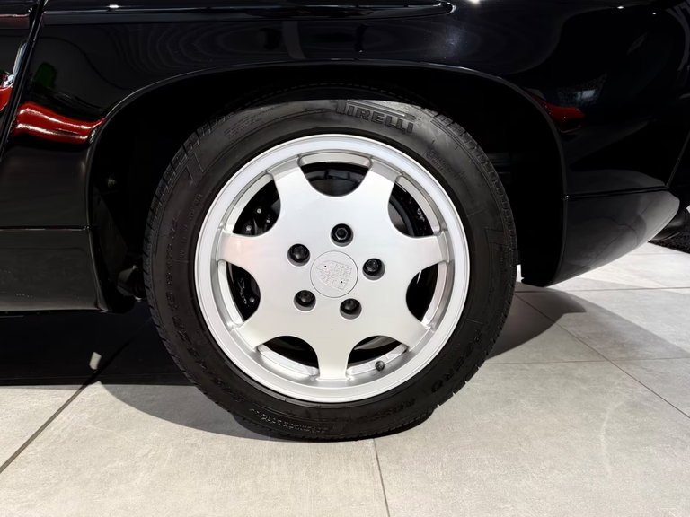 Porsche 928 S4