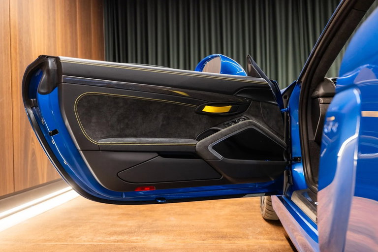 Porsche 981 Cayman GT4