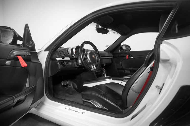 Porsche 987 Cayman R
