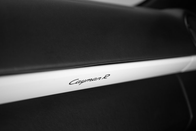 Porsche 987 Cayman R