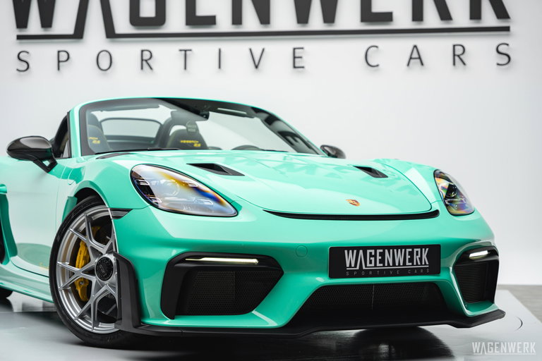 Porsche 718 Spyder RS