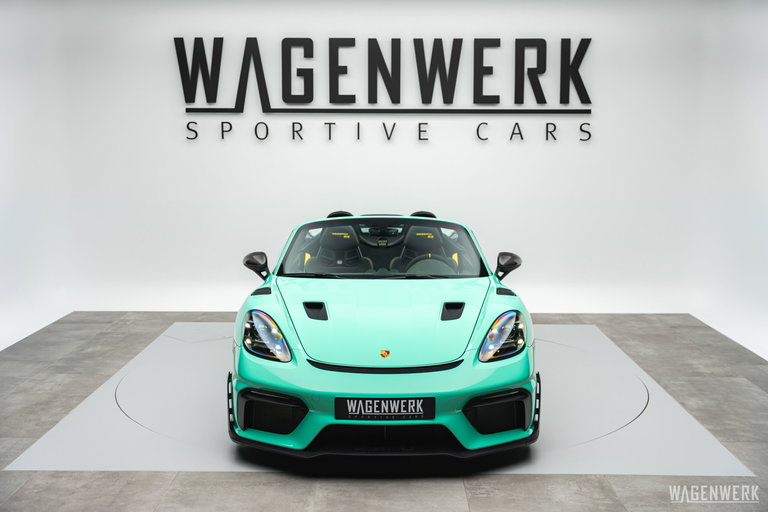 Porsche 718 Spyder RS