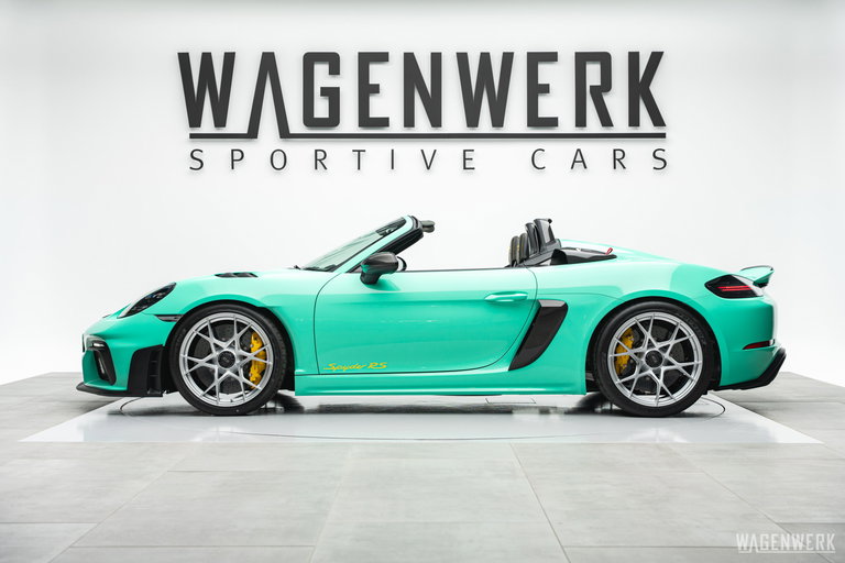 Porsche 718 Spyder RS