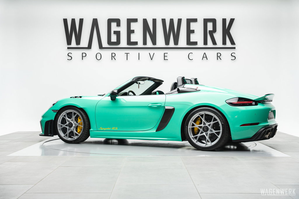 Porsche 718 Spyder RS