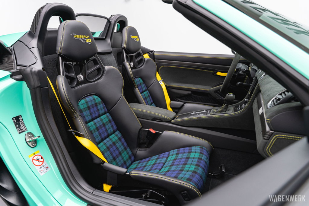 Porsche 718 Spyder RS