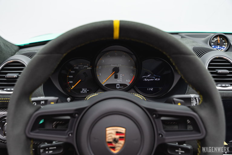 Porsche 718 Spyder RS