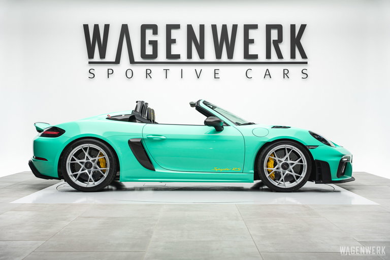 Porsche 718 Spyder RS