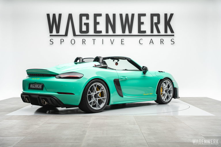 Porsche 718 Spyder RS