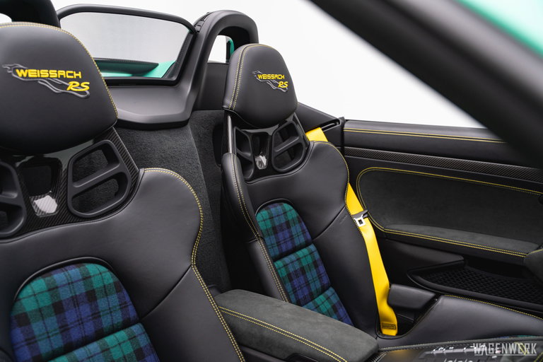 Porsche 718 Spyder RS