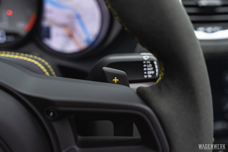 Porsche 718 Spyder RS