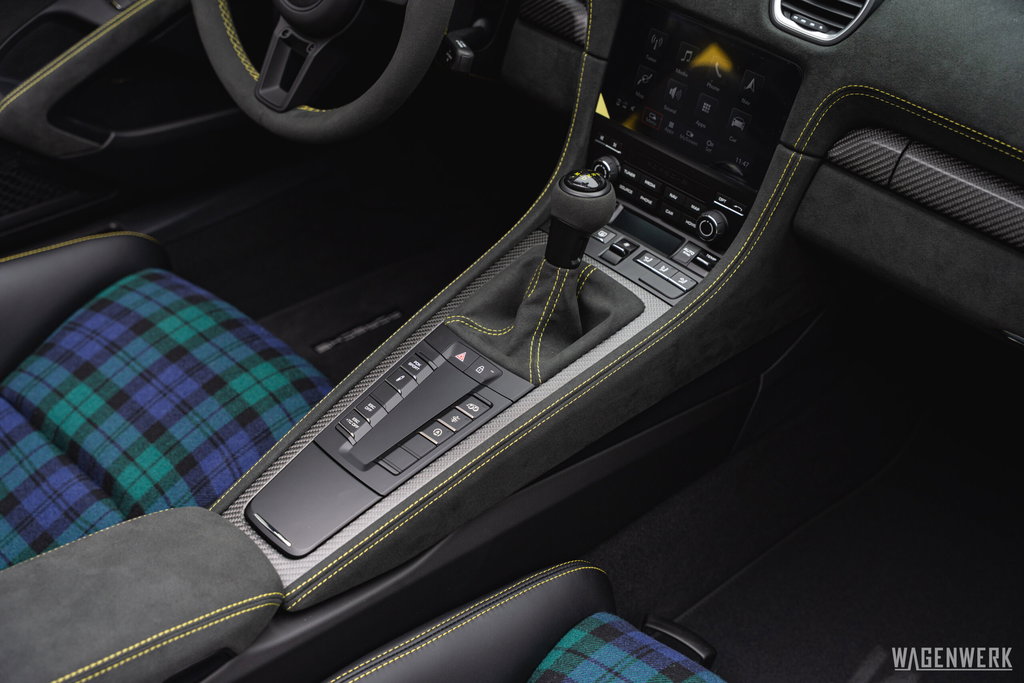 Porsche 718 Spyder RS