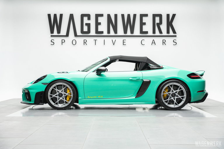 Porsche 718 Spyder RS