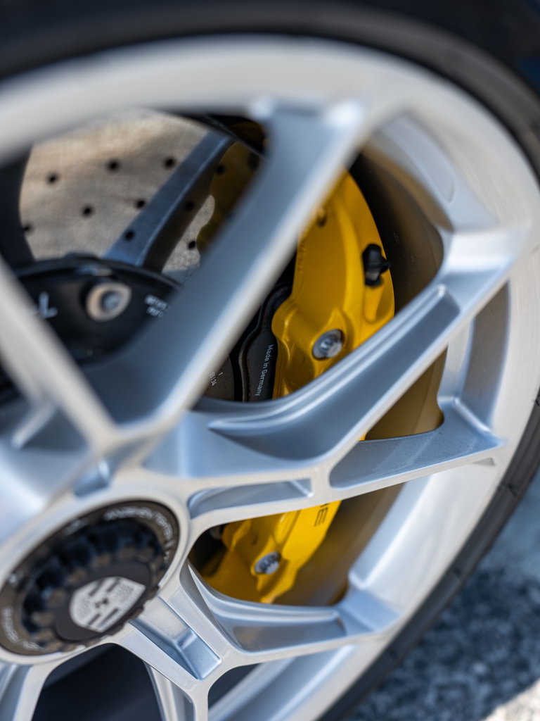 Porsche 992 GT3 Touring