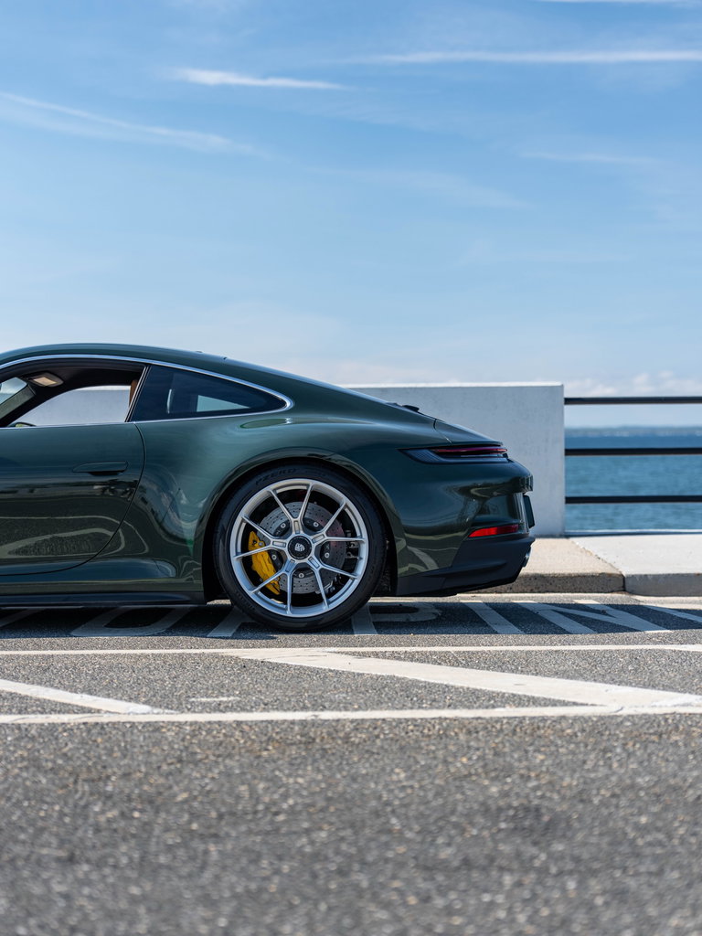 Porsche 992 GT3 Touring