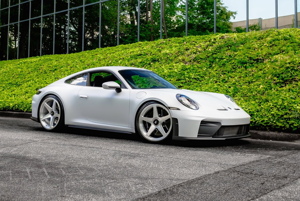 Porsche 992.2 GT3 Touring