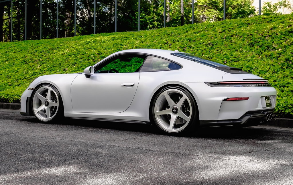 Porsche 992.2 GT3 Touring