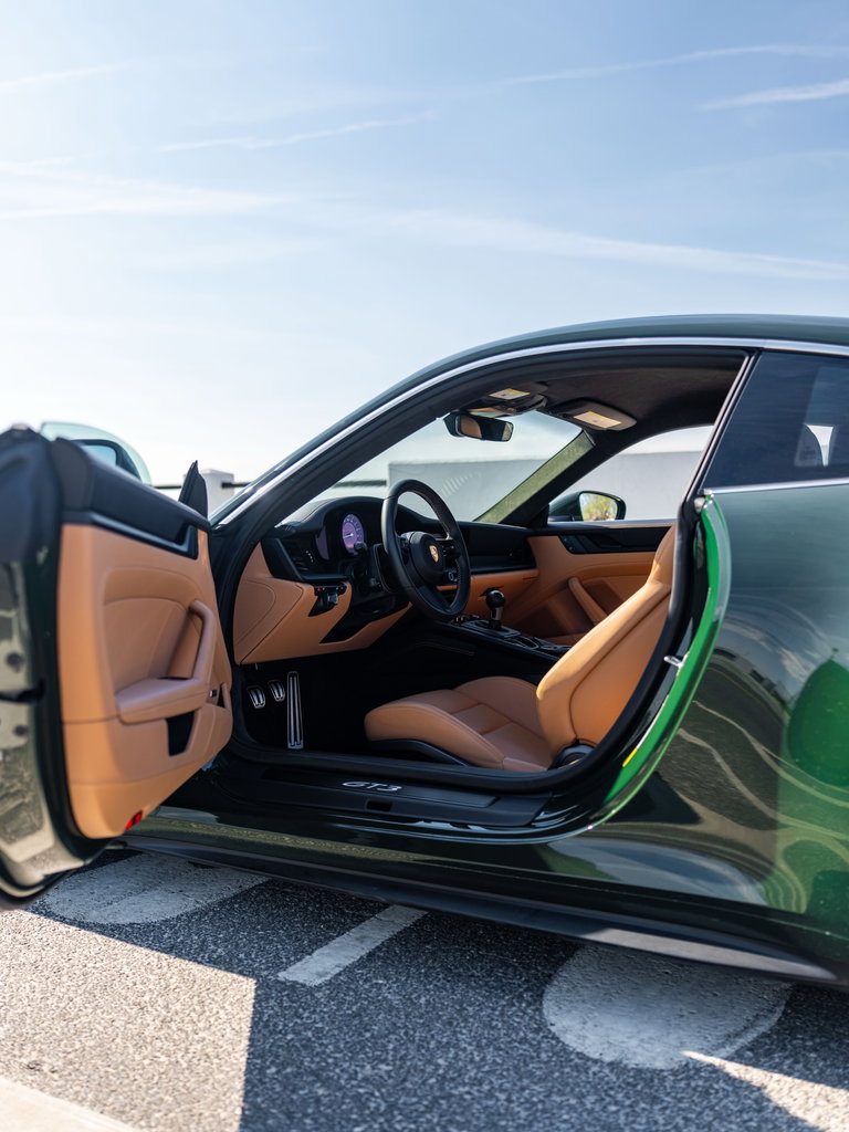 Porsche 992 GT3 Touring