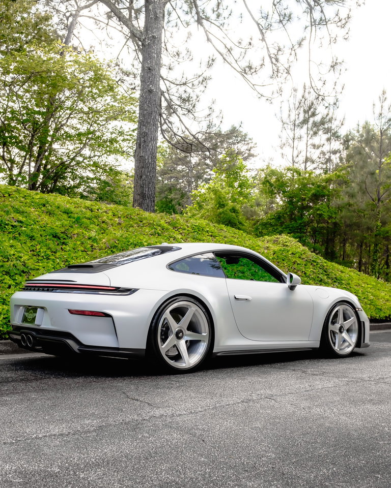 Porsche 992.2 GT3 Touring