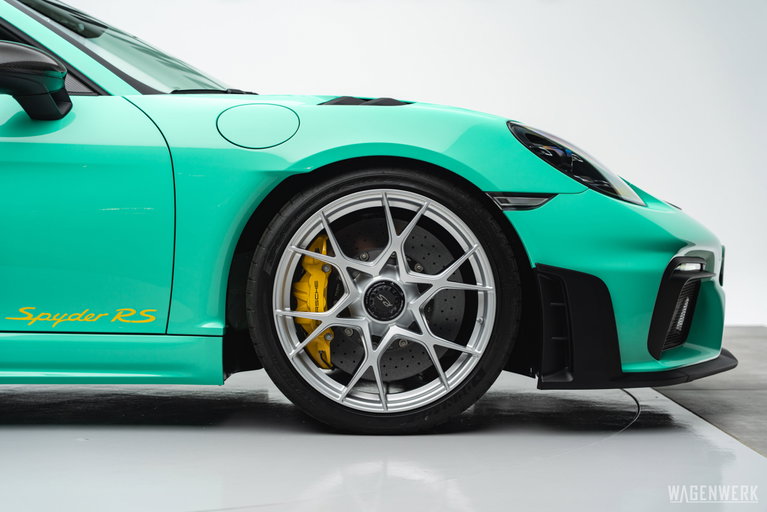Porsche 718 Spyder RS