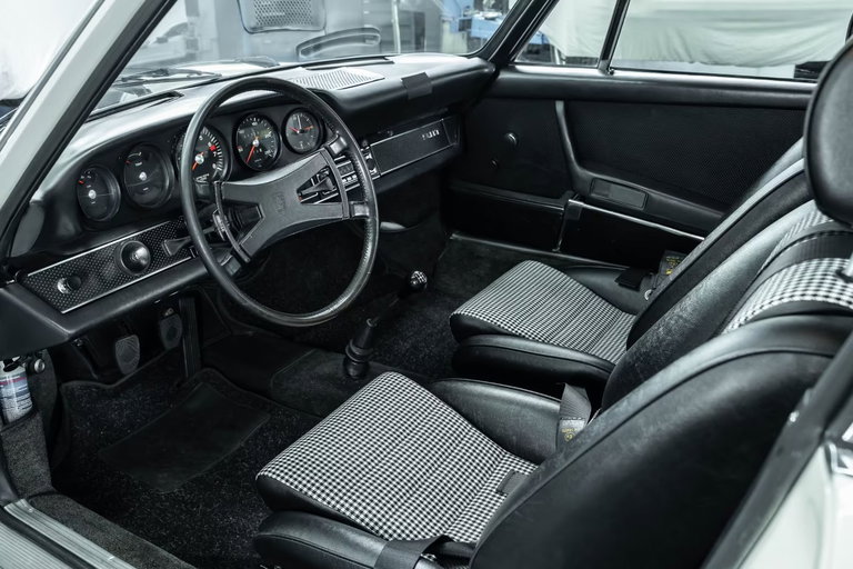 Porsche 911 T