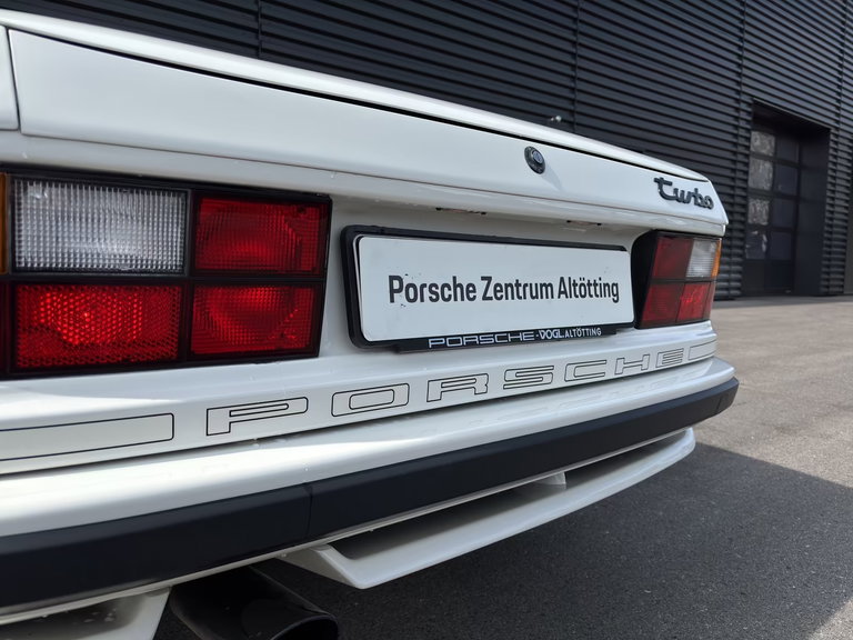 Porsche 944 Turbo Cabriolet