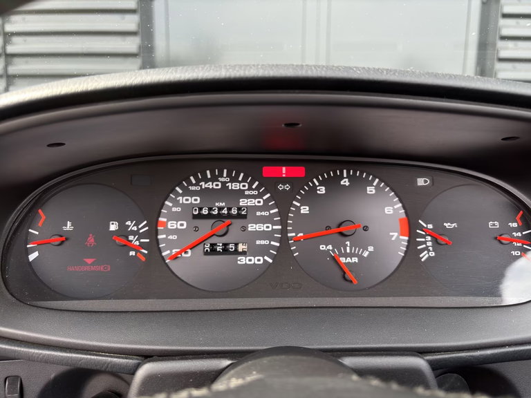 Porsche 944 Turbo Cabriolet