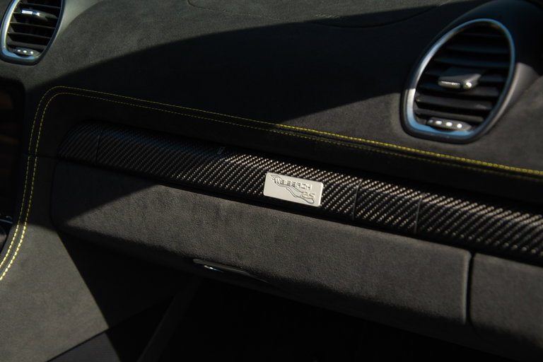Porsche 718 Spyder RS