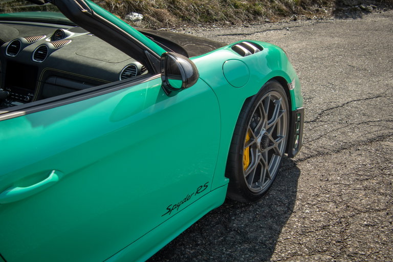 Porsche 718 Spyder RS