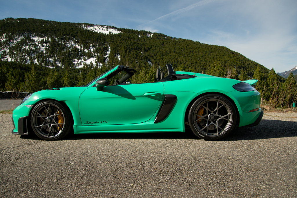 Porsche 718 Spyder RS