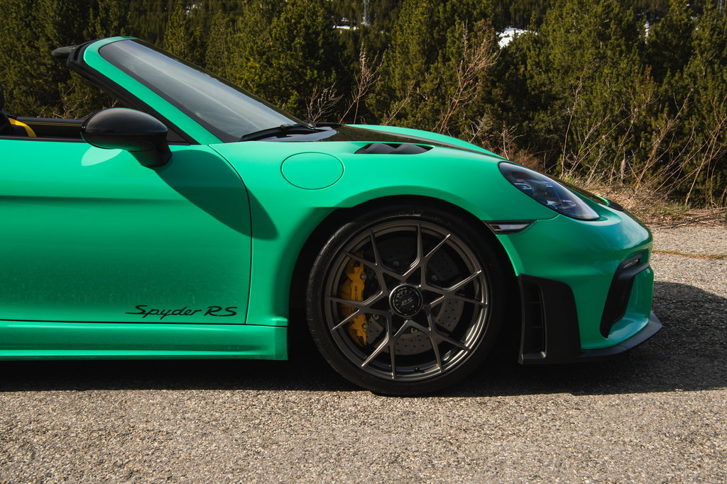 Porsche 718 Spyder RS