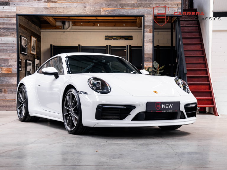 Porsche 992 Carrera