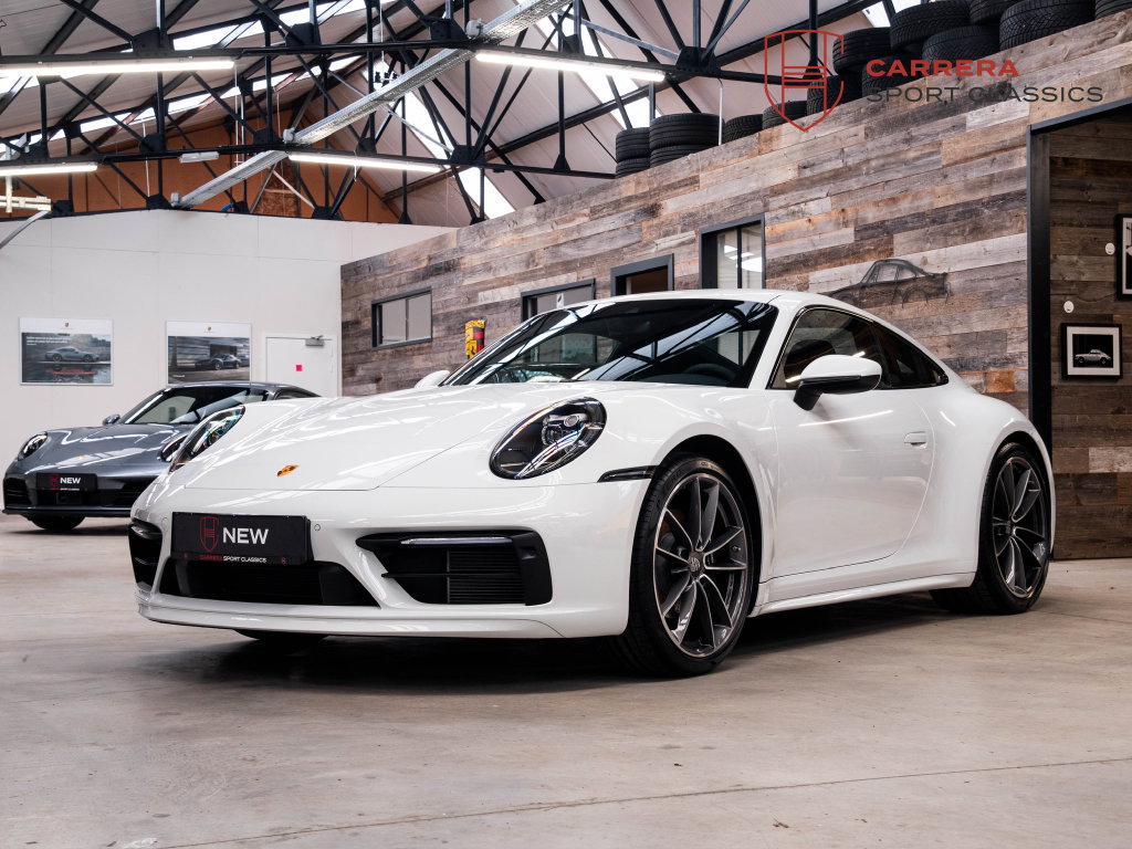 Porsche 992 Carrera