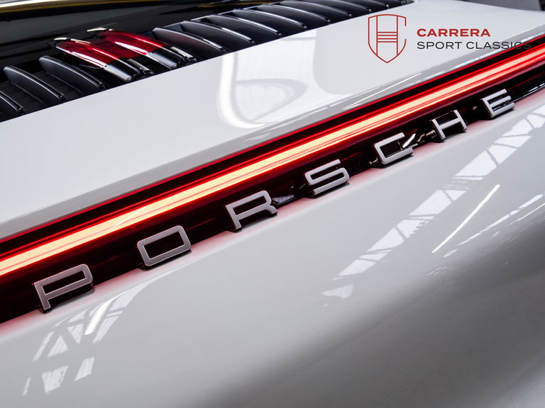 Porsche 992 Carrera