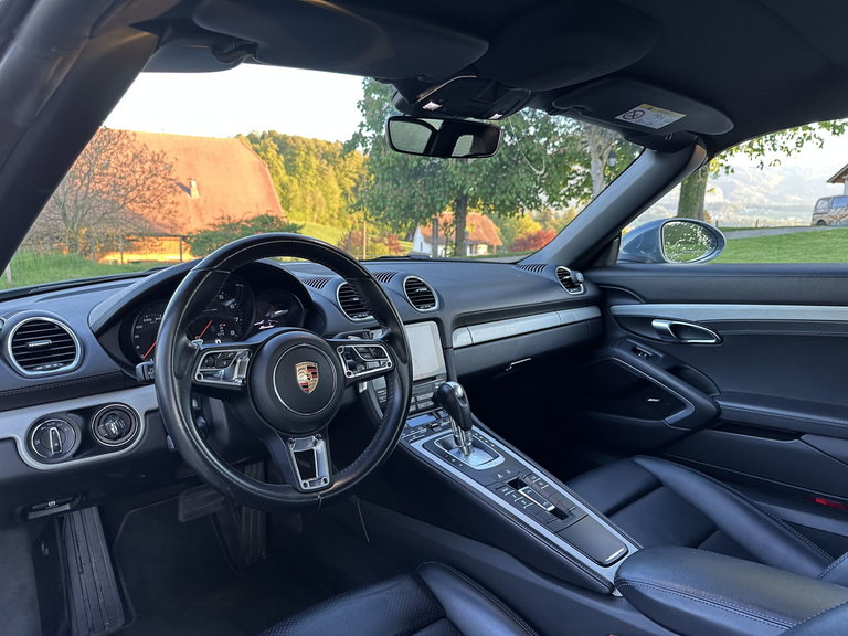 Porsche 718 Boxster