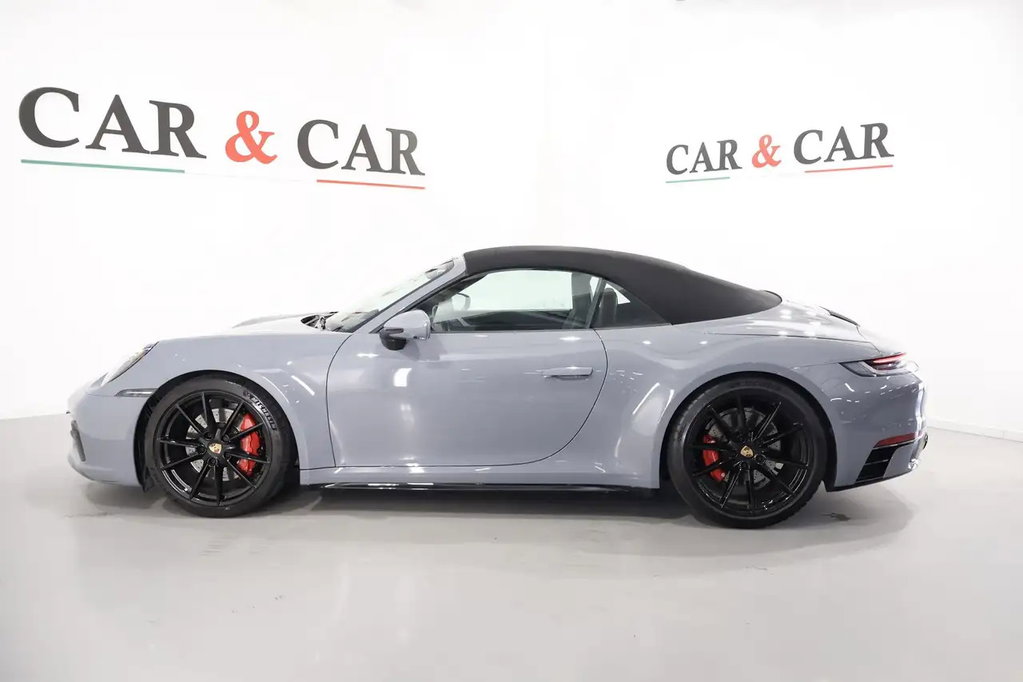 Porsche 992 Carrera 4S