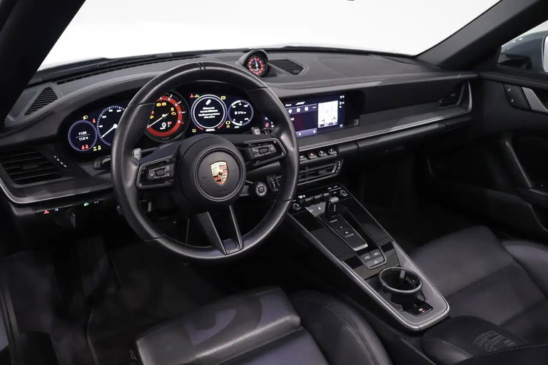 Porsche 992 Carrera 4S