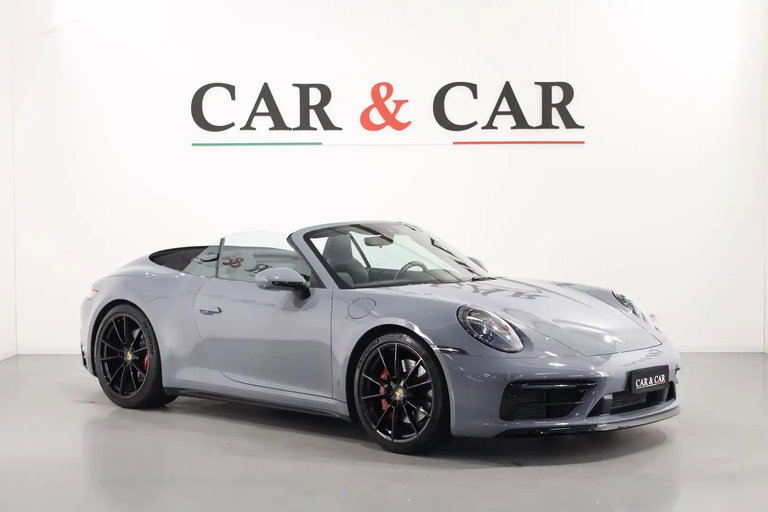 Porsche 992 Carrera 4S