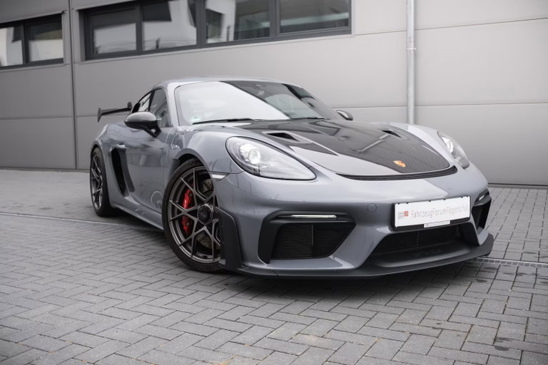 Porsche 718 Cayman GT4 RS