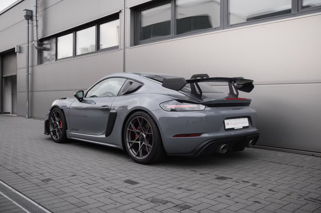 Porsche 718 Cayman GT4 RS